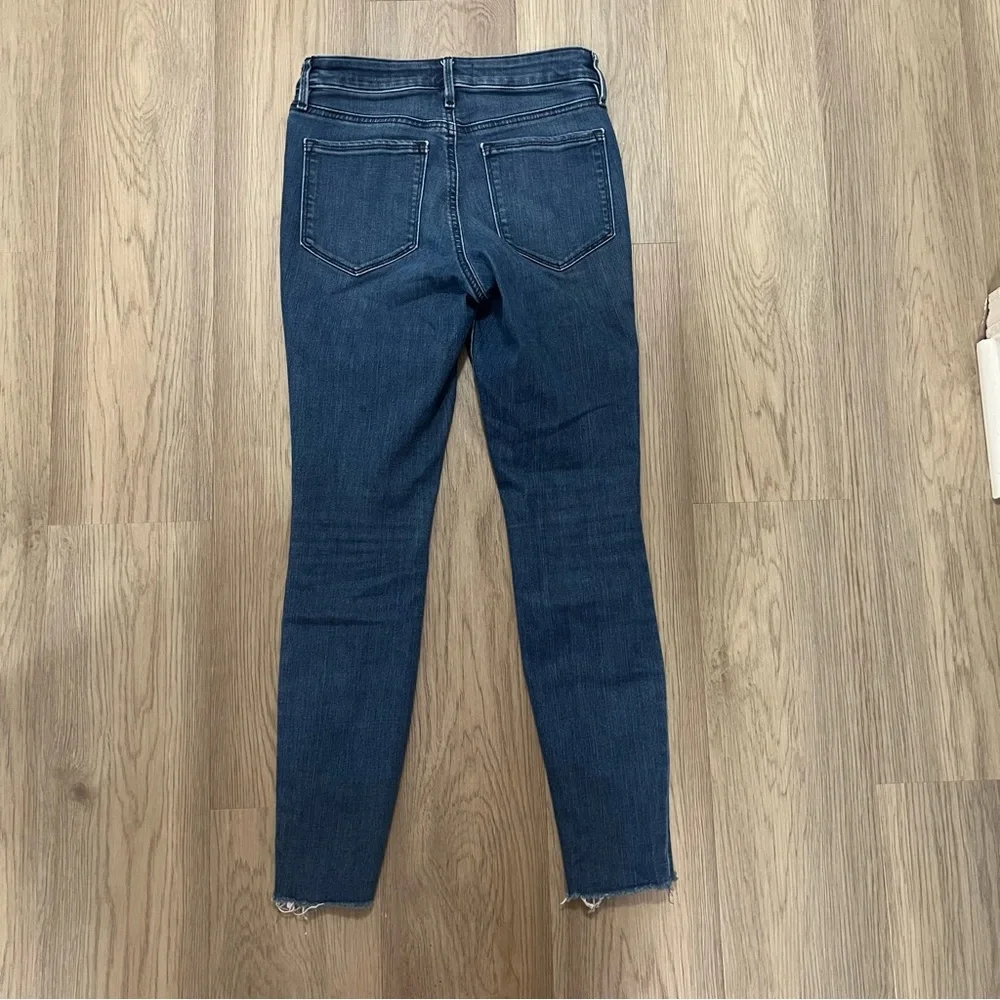 Athleta Sculptek Skinny Jeans Raw Hem Stretch Sculpting Denim Size 4